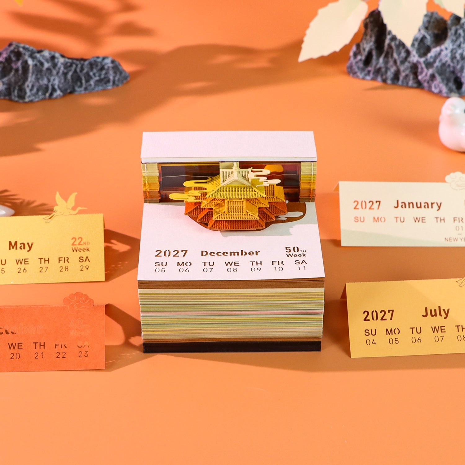 3D Calendar - Clouds Surrounding the Mountain - 3D Calendar